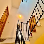 Modern Duplex Center 2d2b *