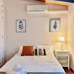 Modern Duplex Center 2d2b *