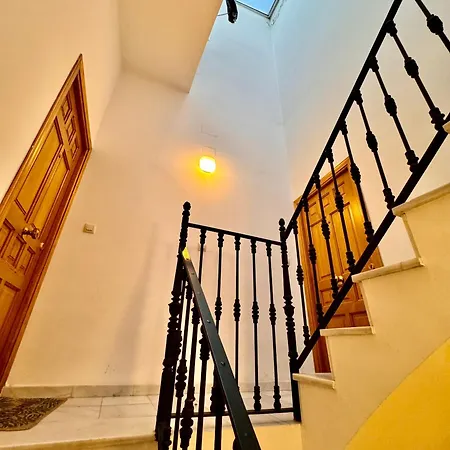 Apartment Modern Duplex Center 2d2b *