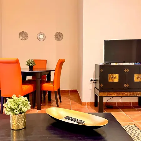 Modern Duplex Center 2d2b Apartment