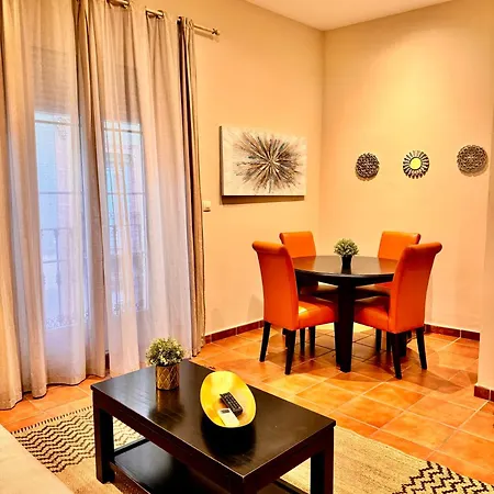 Modern Duplex Center 2d2b Seville