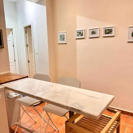 Modern Duplex Center 2d2b *