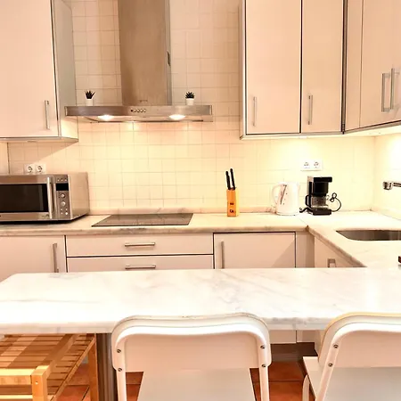 Apartment Modern Duplex Center 2d2b *