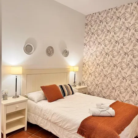 Modern Duplex Center 2d2b 아파트
